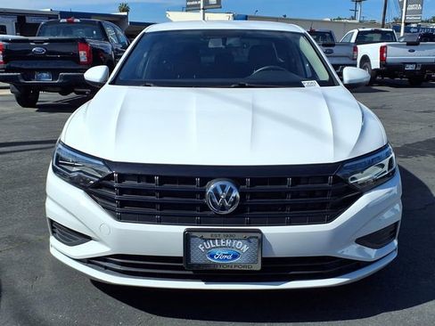 Used 2019 Volkswagen Jetta S w/ Driver Assistance Package FWD image 2