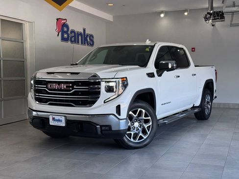 Certified 2023 GMC Sierra 1500 SLT w/ SLT Premium Package AWD/4WD image 2
