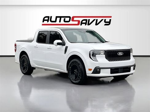 Used 2025 Ford Maverick Lobo image 1