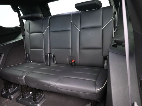 Used 2023 Cadillac Escalade Premium Luxury image 38