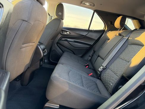 Used 2019 Chevrolet Equinox LT w/ Driver Convenience Package image 29