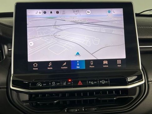 Used 2023 Jeep Compass High Altitude w/ Driver Assist Group I image 18