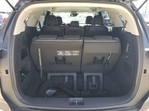 New 2026 Kia Carnival FWD image 29