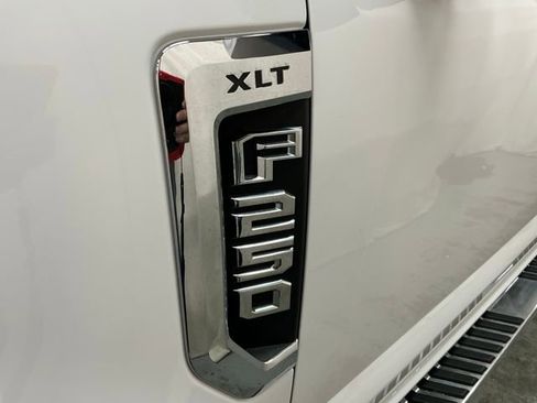 Used 2020 Ford F250 XLT w/ XLT Premium Package image 9