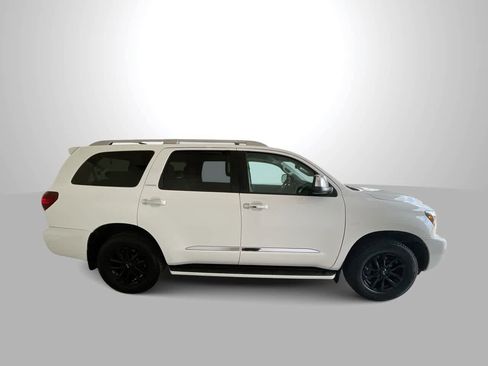 Used 2021 Toyota Sequoia Limited AWD/4WD image 9