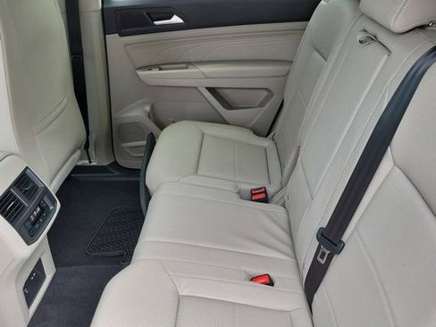 Used 2022 Volkswagen Atlas SEL AWD/4WD image 13