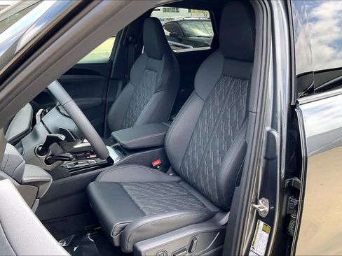 New 2025 Audi SQ5 Premium Plus image 9