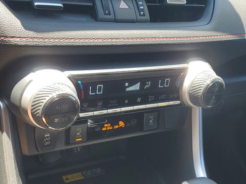 Used 2024 Toyota RAV4 XSE w/ Weather Package AWD/4WD image 28