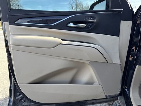 Used 2023 Cadillac Escalade ESV Premium Luxury w/ LPO, Radiant Package image 18