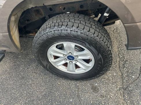 Used 2015 Ford F150 XLT AWD/4WD image 6