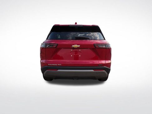 Used 2025 Chevrolet Equinox LT w/ Safety and Technology Package AWD/4WD image 4