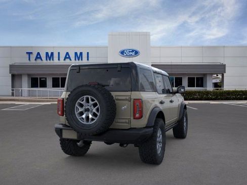 New 2025 Ford Bronco Badlands image 8