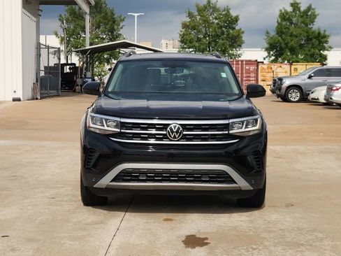 Used 2021 Volkswagen Atlas SE w/ Panoramic Sunroof Package FWD image 2