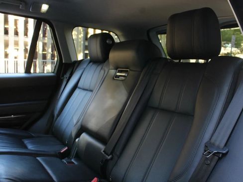 Used 2015 Land Rover Range Rover Supercharged AWD/4WD image 21