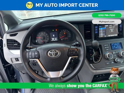 Used 2015 Toyota Sienna LE FWD image 14