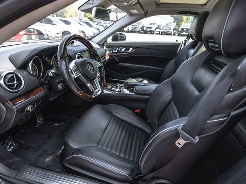 Used 2014 Mercedes-Benz SL 550 w/ Sport Wheel Package image 18