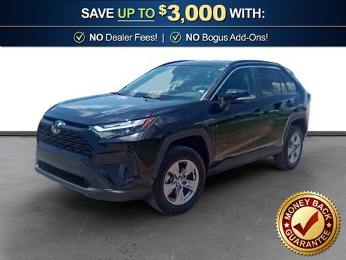 Used 2024 Toyota RAV4 XLE AWD/4WD image 1