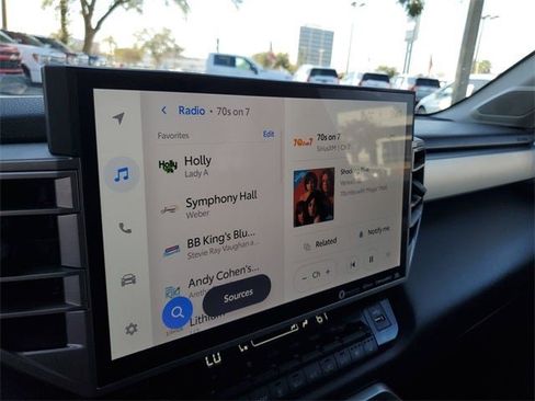 Used 2023 Toyota Sequoia Limited image 70