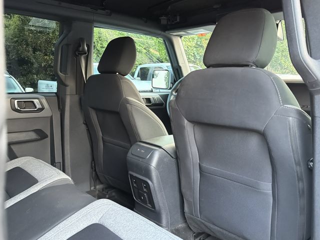 Used 2022 Ford Bronco 4-Door AWD/4WD image 17