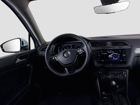 Used 2021 Volkswagen Tiguan SEL w/ 3-Row Tiguan MDO Package FWD image 22