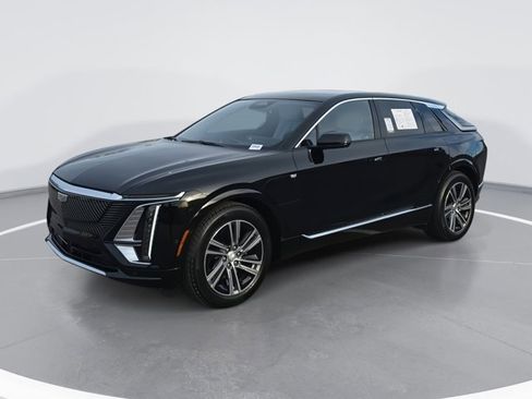 Certified 2024 Cadillac Lyriq Luxury image 7