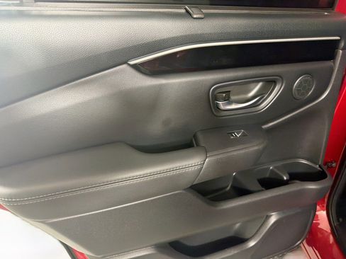 Used 2024 Honda Pilot Touring image 26