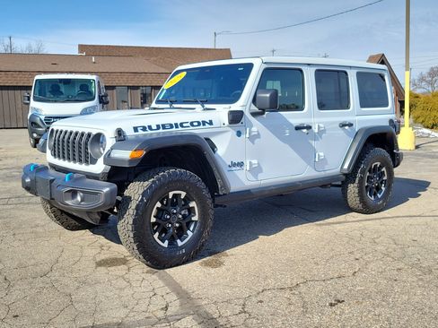 Used 2025 Jeep Wrangler Unlimited Rubicon 4xe w/ Safety Group image 2