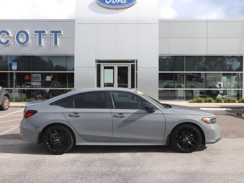 Used 2025 Honda Civic Sport image 15