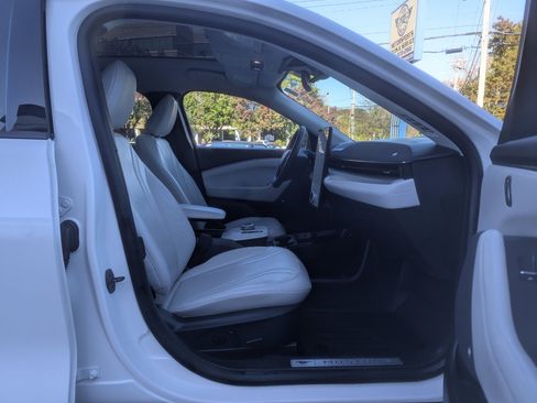 Used 2022 Ford Mustang Mach-E Premium w/ Ice White Appearance Package image 32