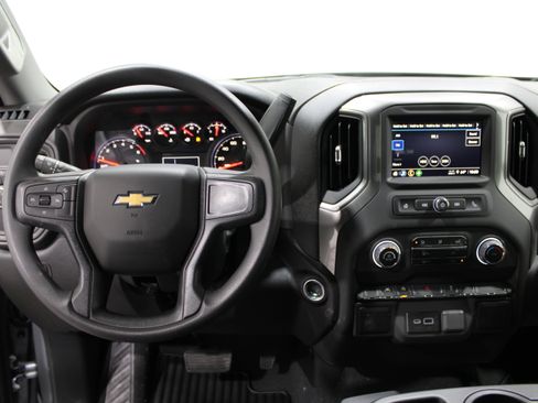 Used 2025 Chevrolet Silverado 1500 W/T w/ WT Value Package RWD image 2