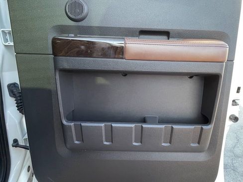 Used 2015 Ford F250 Platinum w/ FX4 Off-Road Package image 36