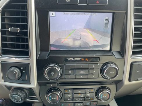 Used 2017 Ford F150 Lariat RWD image 11