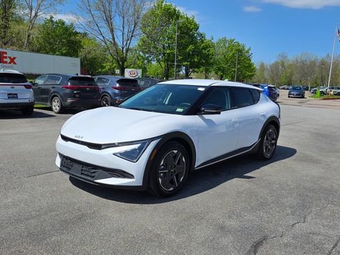 New 2026 Kia EV6 Wind AWD/4WD image 3