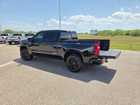 Used 2022 Chevrolet Silverado 1500 RST AWD/4WD image 6
