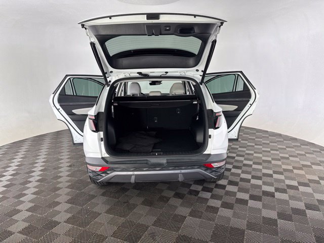 Used 2022 Hyundai Tucson Limited FWD image 17