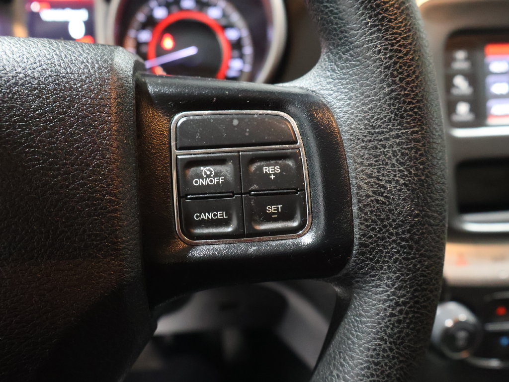 Used 2019 Dodge Journey SE FWD image 33