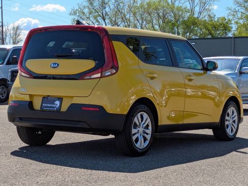 Used 2020 Kia Soul LX FWD image 11