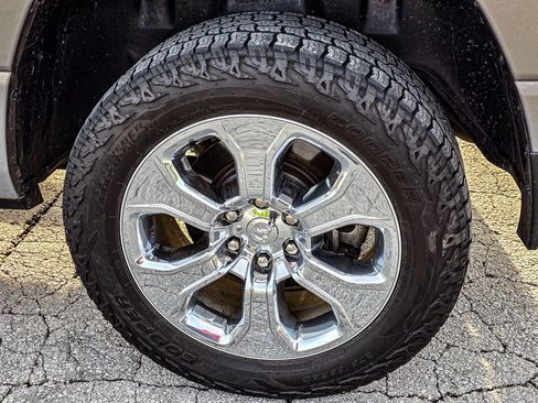 Used 2020 RAM 1500 Big Horn AWD/4WD image 7