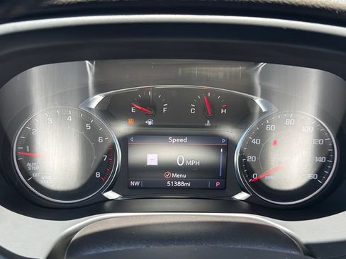 Used 2023 GMC Acadia SLT FWD image 11
