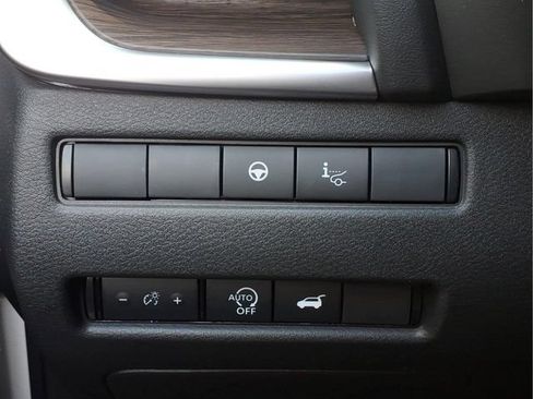 New 2026 Nissan Rogue Platinum AWD/4WD image 24