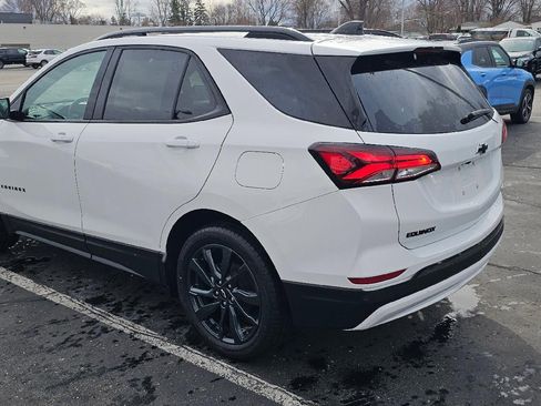 Used 2023 Chevrolet Equinox RS image 5