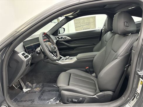 New 2026 BMW 440i xDrive Coupe w/ Parking Assistance Package image 25