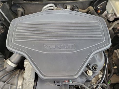 Used 2017 GMC Acadia Denali w/ Technology Package image 10