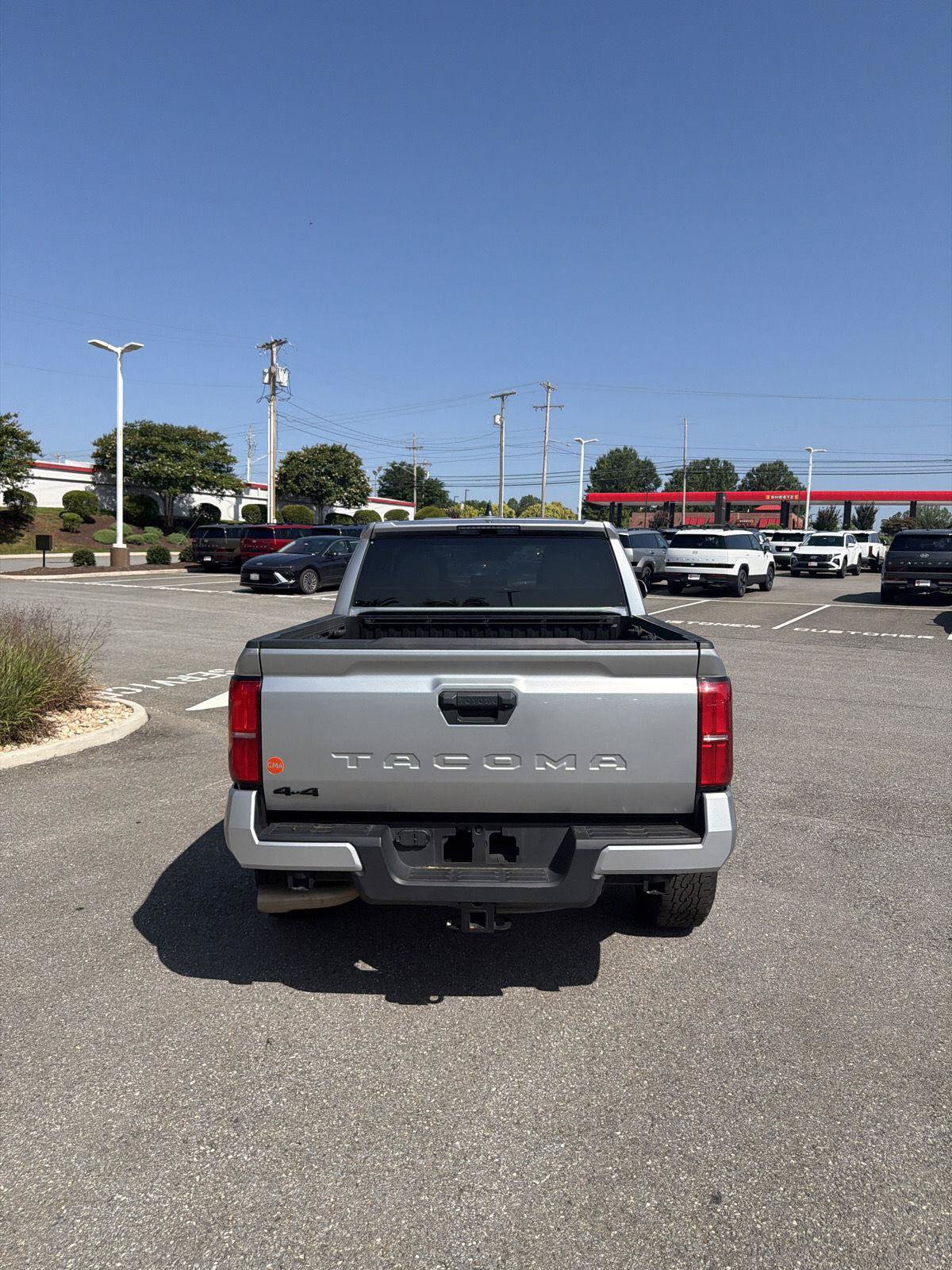 Used 2024 Toyota Tacoma TRD Off-Road AWD/4WD image 28