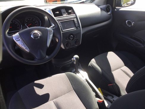 Used 2015 Nissan Versa w/ SL Tech Package FWD image 18