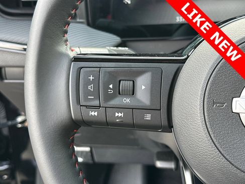 Certified 2025 Nissan Kicks SR image 26