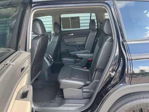 Used 2023 Volkswagen Atlas SEL R-Line AWD/4WD image 27