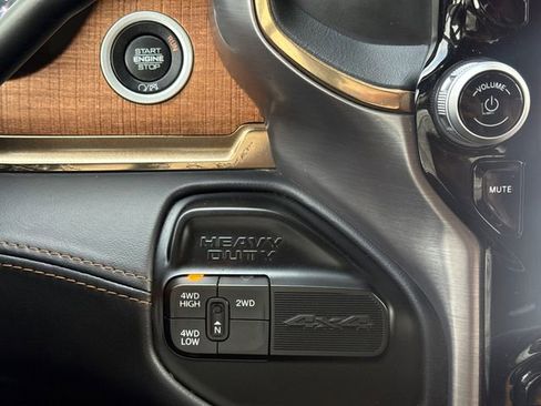 Used 2023 RAM 3500 Limited image 28