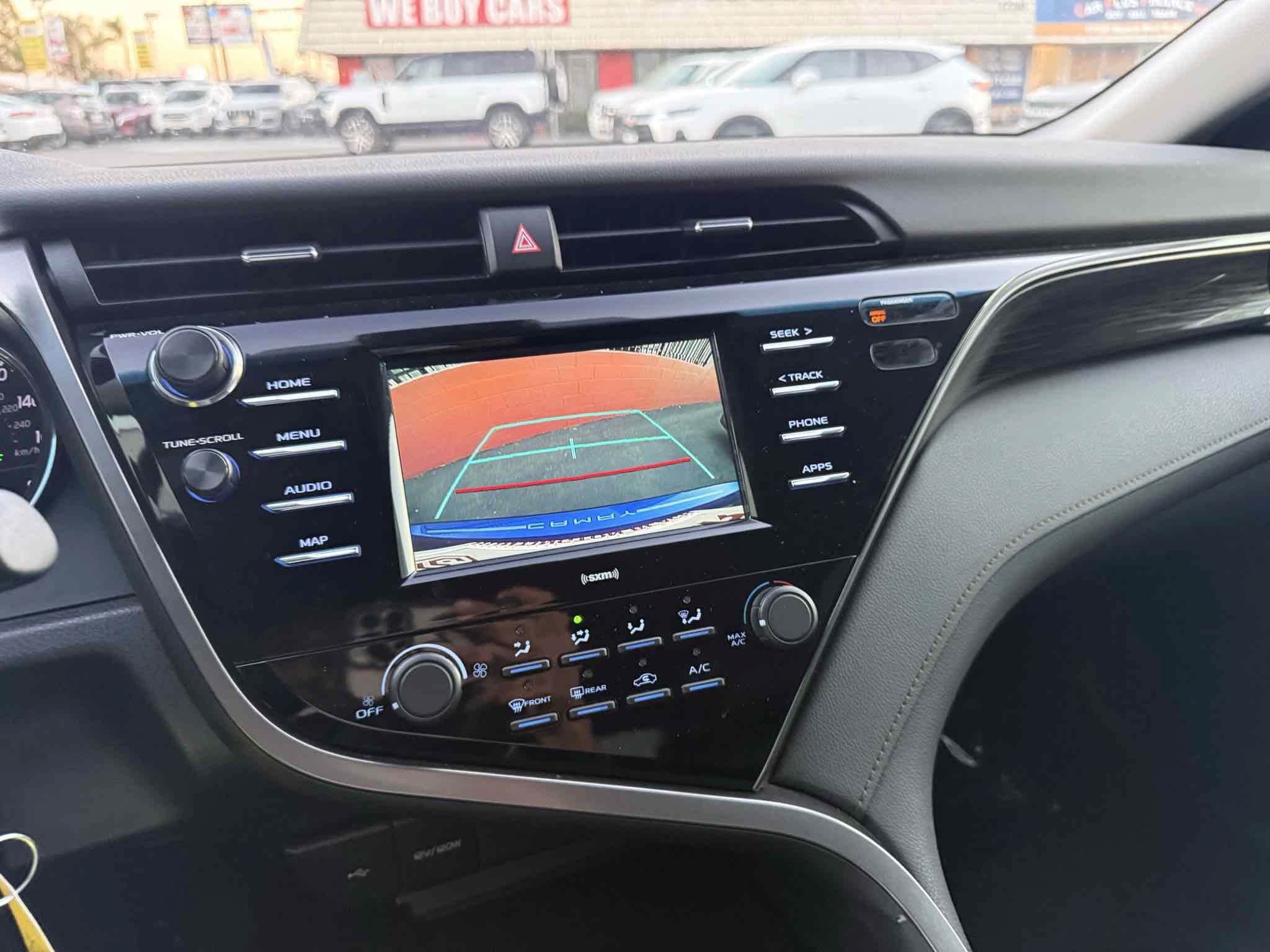 Used 2020 Toyota Camry LE w/ Carpet Mat Package FWD image 33