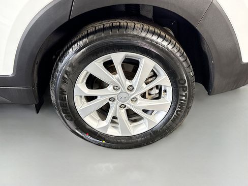 Used 2021 Hyundai Tucson SE image 36